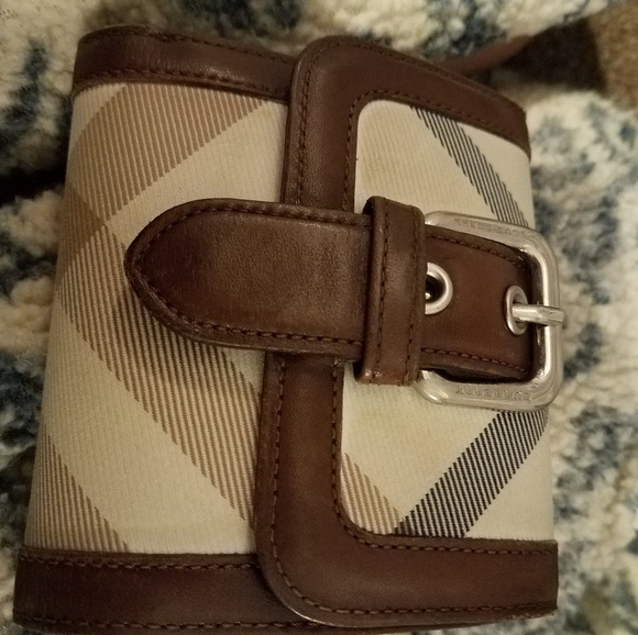 Authentic Burberry multi colored bifold wallet - Picture 5 of 12